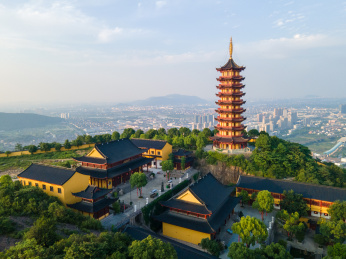 浙江绍兴狮林寺航拍全景