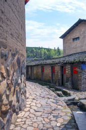 福建漳州南靖土楼——梅林怀远楼楼外民居