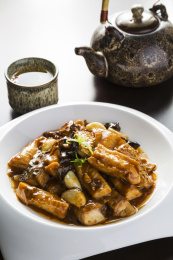 营养健康的美味家常红烧鲩鱼块