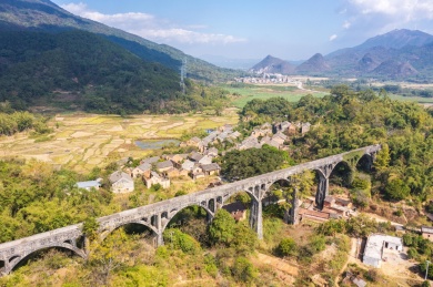 广西贺州钟山鳖灵村渡槽