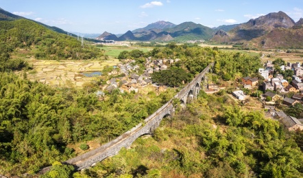 广西贺州钟山鳖灵村渡槽