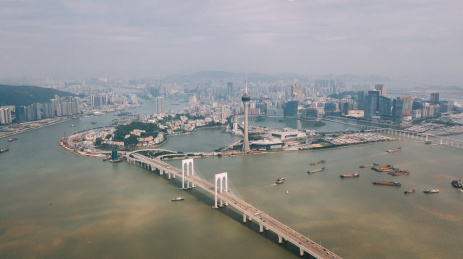中国澳门氹仔大桥和澳门塔