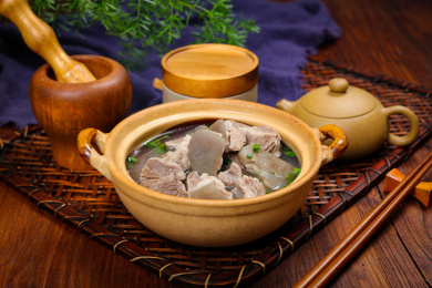 营养美味养生汤菜清炖带皮羊肉汤