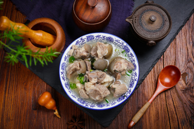 美味农家菜炖羊肉汤