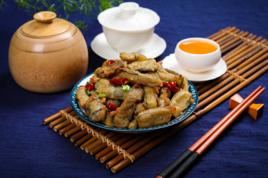 香辣美味特色菜酥炸茄子条