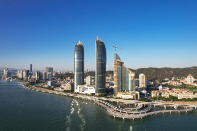 航拍厦门世贸海峡大厦景观