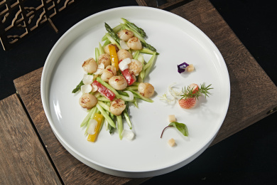 芦笋彩椒百合小炒澳带（瑶柱）