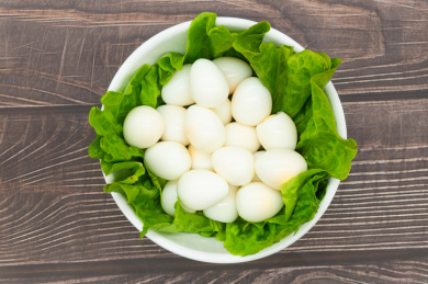 新鲜火锅食材涮菜去皮鹌鹑蛋