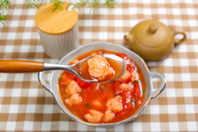 特色农家菜西红柿鱼滑汤