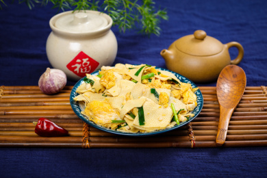 营养美味家常菜鸡蛋炒豆腐皮