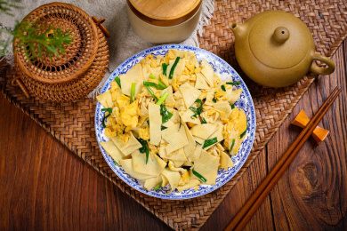 营养美味家常菜鸡蛋炒豆腐皮