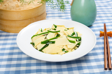 美味家常菜韭菜炒豆腐皮