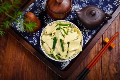 素食菜肴美食韭菜炒豆腐皮