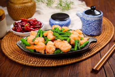 美味下酒菜芦笋炒鱼滑