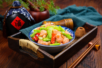 家常小炒菜肴芹菜炒鱼滑