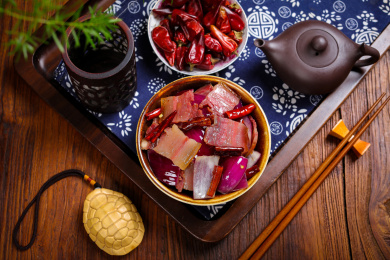 香辣美味下酒菜洋葱炒腊肉