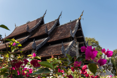 泰国清迈契迪龙寺内寺庙建筑