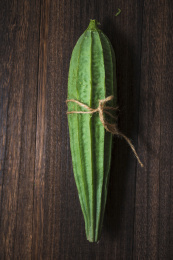 新鲜美味营养健康的丝瓜食材