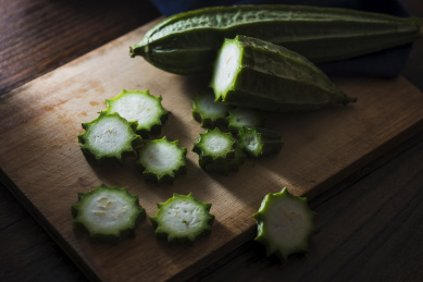 新鲜美味营养健康的丝瓜食材