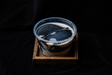 梧州特色小吃龟苓膏