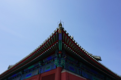 蓝天下的飞檐翘角