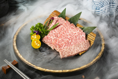 日料烤肉M9澳洲和牛摆盘