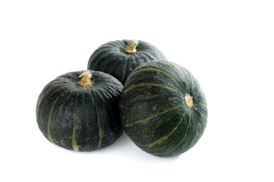 白底上放着的板栗南瓜