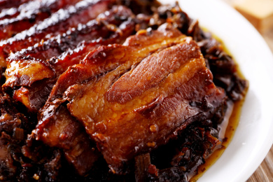 一盘梅菜扣肉