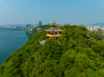 柳州驾鹤山及城市风光