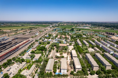 宁夏中卫沙坡头包兰铁路中欧班列铁路火车