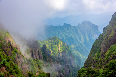 中国湖北神农架神农顶神农谷