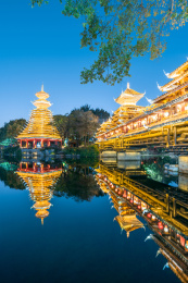 侗族风雨桥和侗寨鼓楼