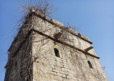 山东枣庄山亭区桑村镇贾庄村清末年代的古炮