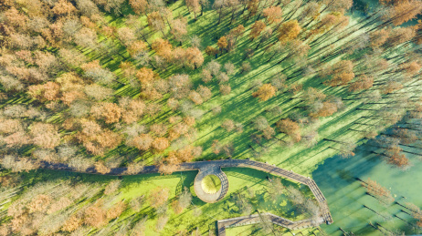 航拍杭州临安青山湖水上森林公园景区