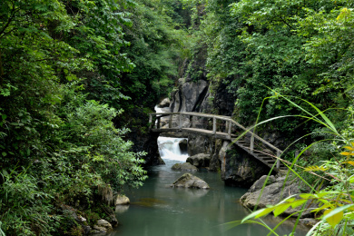 天意谷白龙峡谷