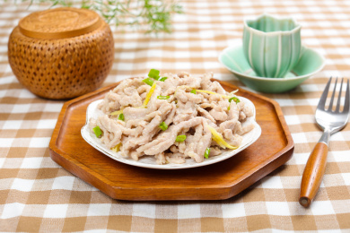 家常美食菜肴姜丝炒里脊肉丝