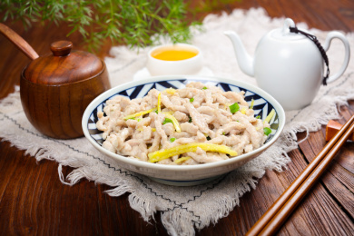 特色农家菜姜丝清蒸肉丝