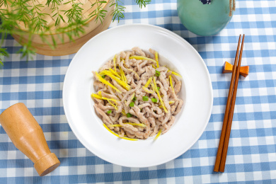 家常美食菜肴姜丝炒里脊肉丝