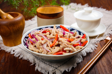 家常小炒菜肴洋葱炒里脊肉丝