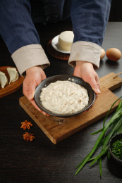 深底上的鲅鱼馅