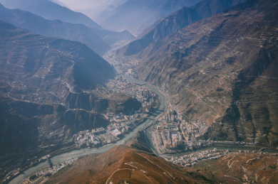 中国四川阿坝州汶川县城航拍素材