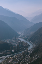 中国四川阿坝州汶川县风景图