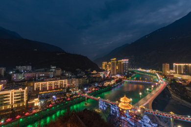 中国四川阿坝州汶川县夜景图