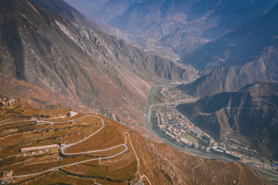 中国四川阿坝州汶川县城航拍素材