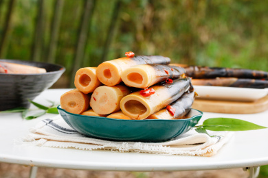 一盘香辣味手剥笋