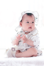 可爱的一岁中国幼儿
