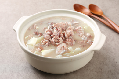 滋补羊肉煲