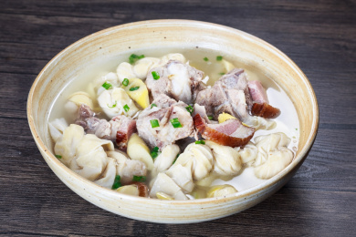 徽菜名吃腌笃鲜