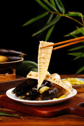 深底上的手剥笋