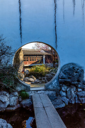 中国江苏苏州园林艺圃春季风光